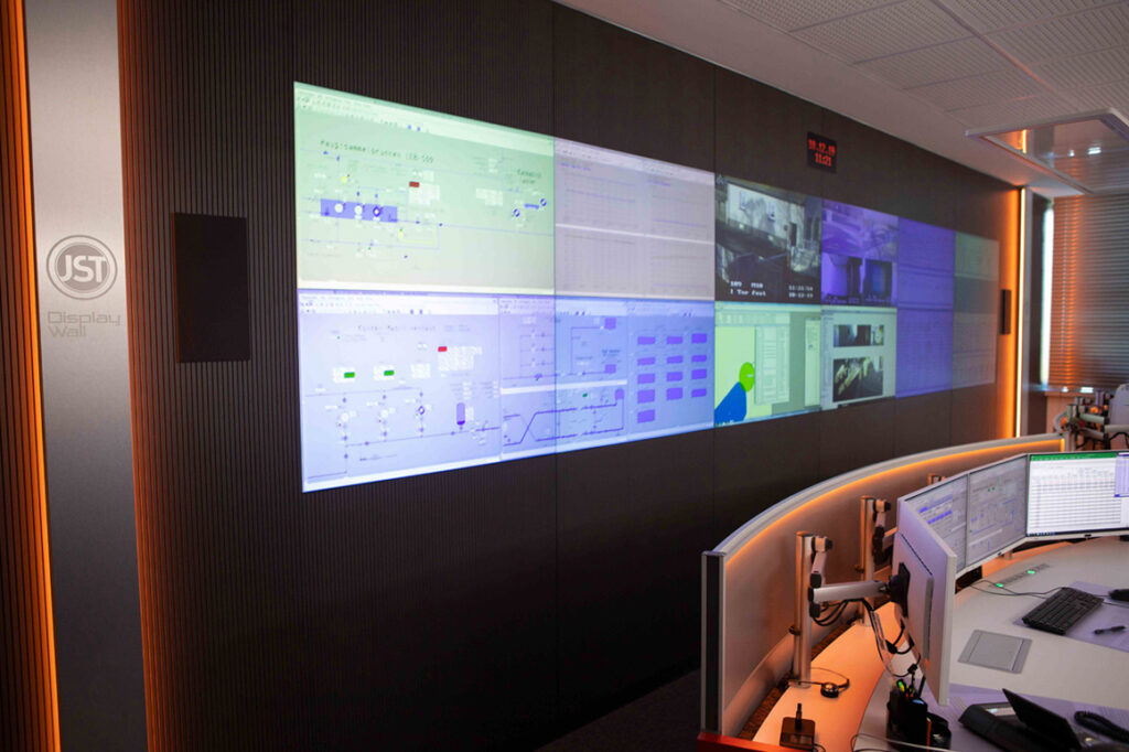 die-gebaeudetechnik-de-jungmann-ovag-Leitstelle-bild-4